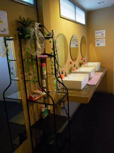 Бангкок: VX The Fifty - Hostel