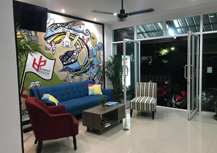Кату: Bedbox Guesthouse & Hostel