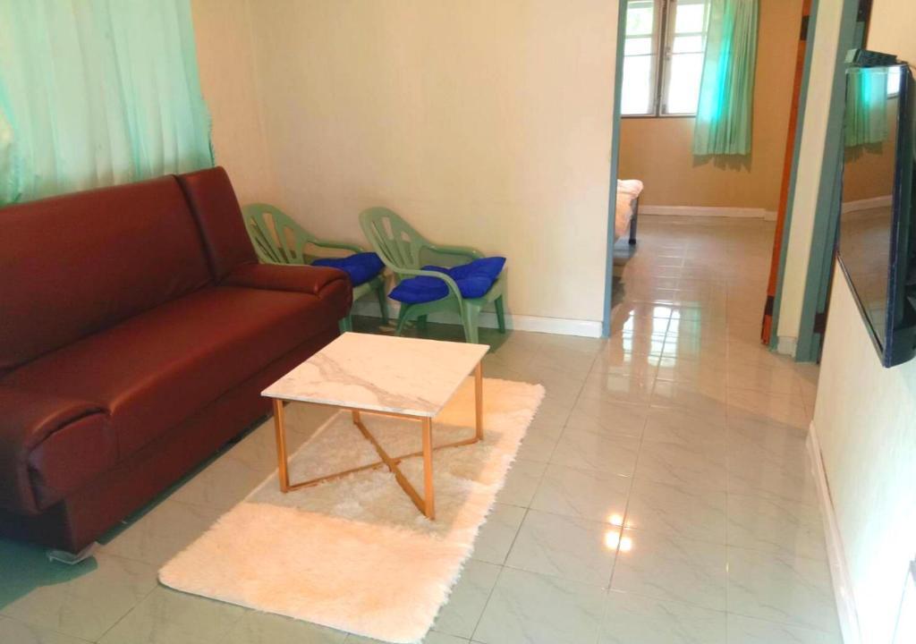 Сам-Рои-Йот: Baan Golden Resort