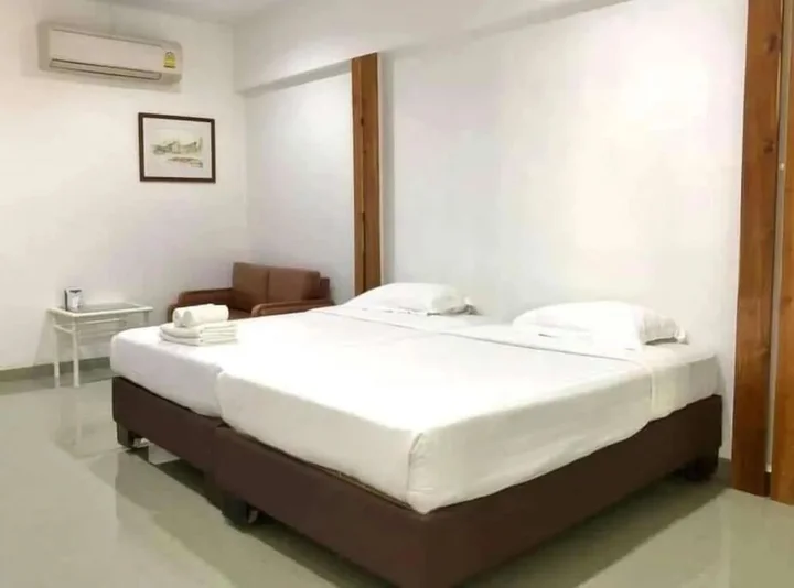Лопбури: Lopburi Inn