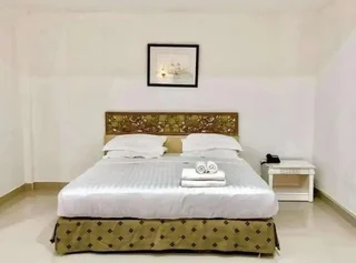 Лопбури: Lopburi Inn