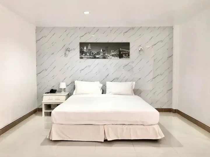 Лопбури: Lopburi Inn