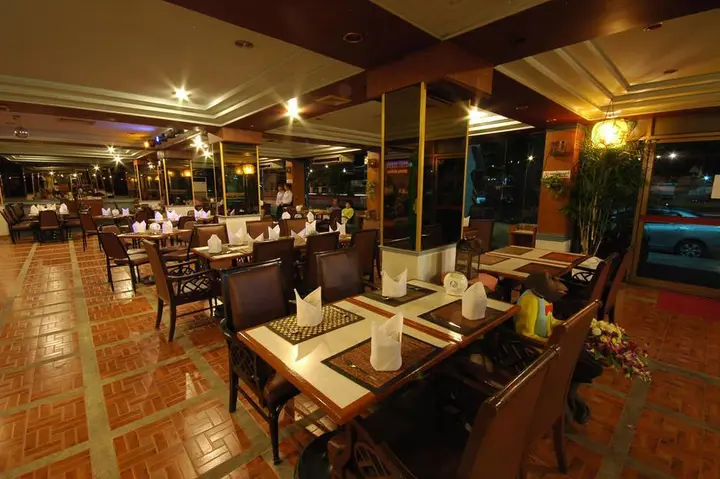 Лопбури: Lopburi Inn