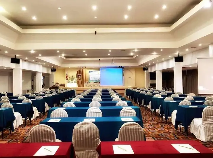 Лопбури: Lopburi Inn