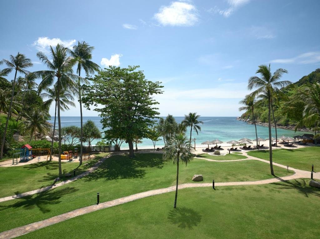 Кату: Phuket Marriott Resort & Spa, Merlin Beach