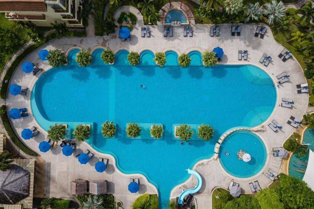 Кату: Phuket Marriott Resort & Spa, Merlin Beach