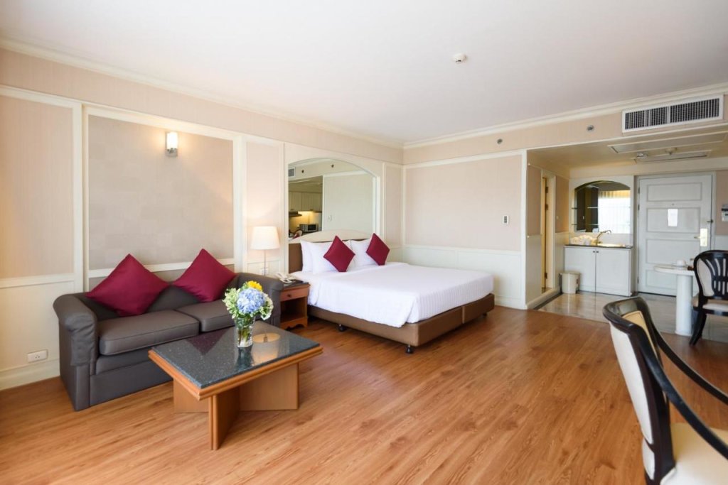 Бангкок: Centre Point Plus Hotel Pratunam