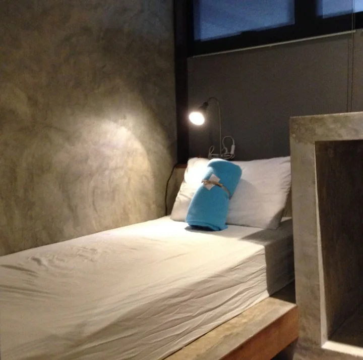 Бангкок: In A Box Hostel