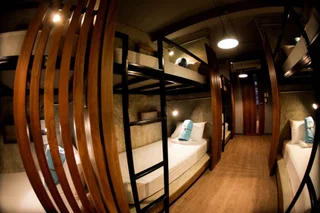 Бангкок: In A Box Hostel