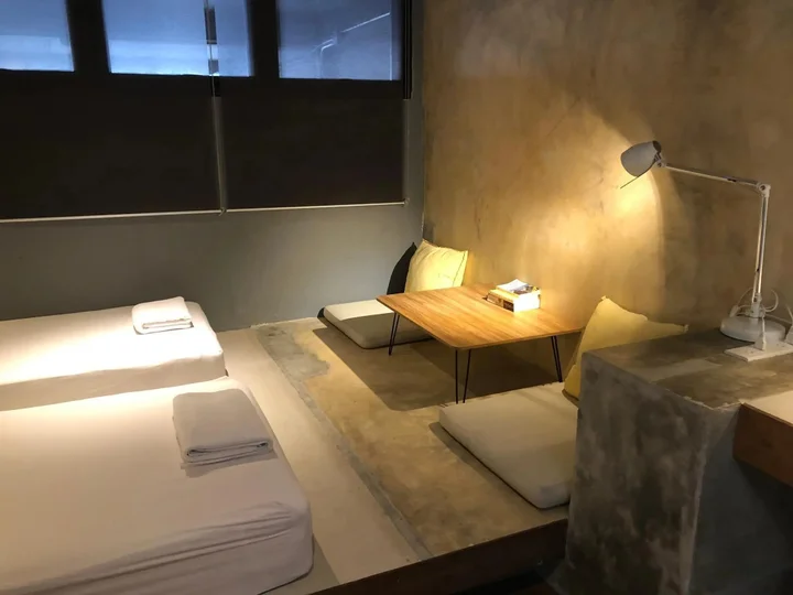 Бангкок: In A Box Hostel