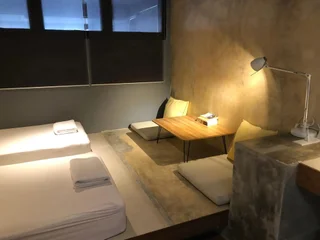 Бангкок: In A Box Hostel