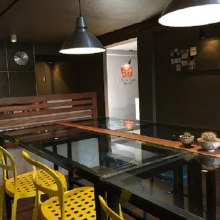 Бангкок: In A Box Hostel