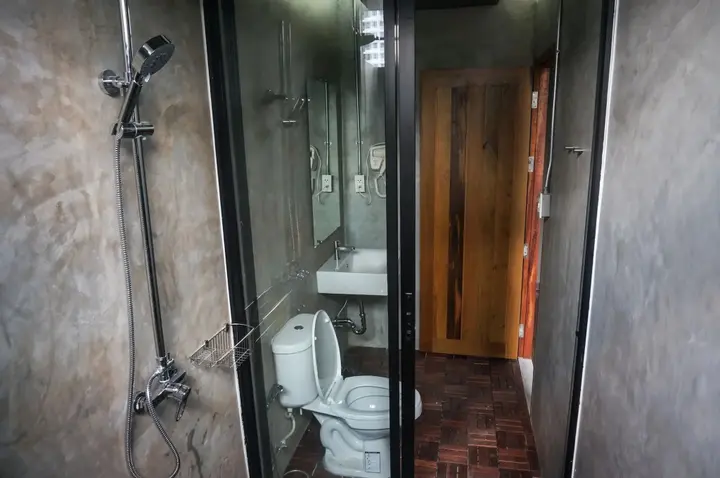 Бангкок: In A Box Hostel