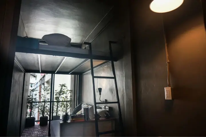 Бангкок: In A Box Hostel