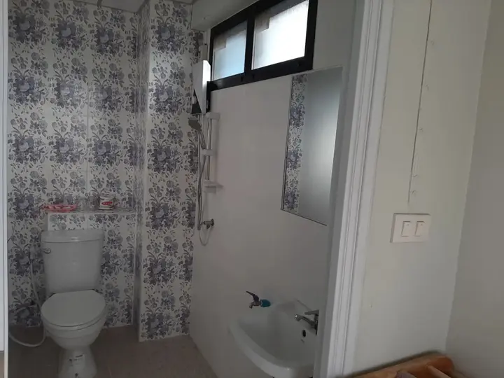 Нонтхабури: Vanlisut Hotel Ngamwongwan