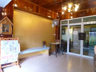Нонтхабури: Vanlisut Hotel Ngamwongwan