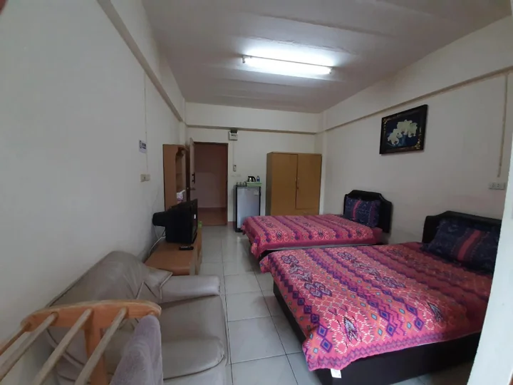 Нонтхабури: Vanlisut Hotel Ngamwongwan