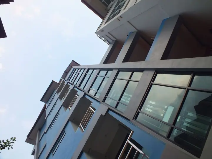 Нонтхабури: Vanlisut Hotel Ngamwongwan