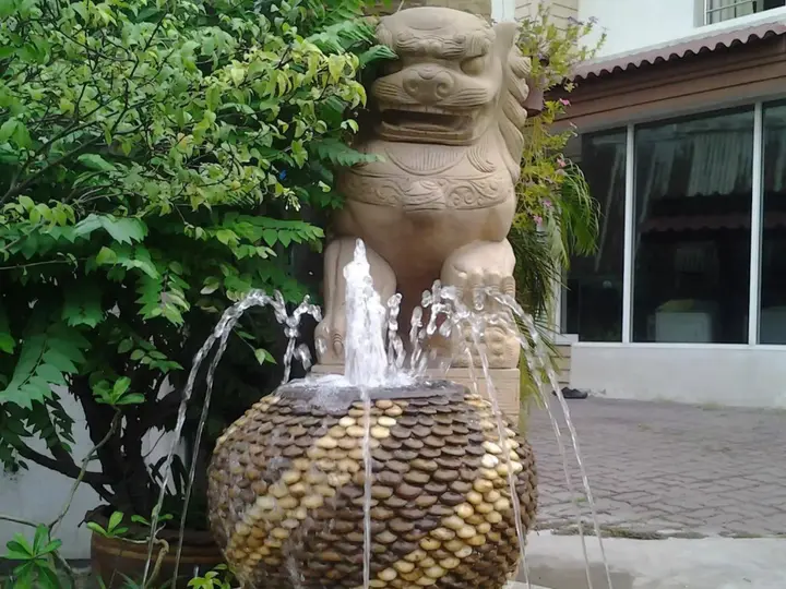 Нонтхабури: Vanlisut Hotel Ngamwongwan