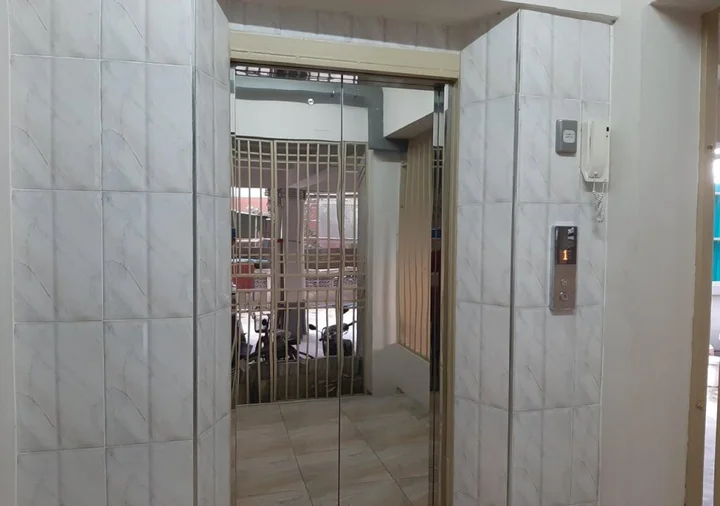 Нонтхабури: Vanlisut Hotel Ngamwongwan