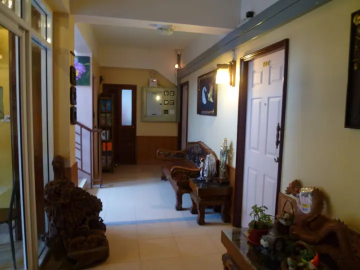 Нонтхабури: Vanlisut Hotel Ngamwongwan