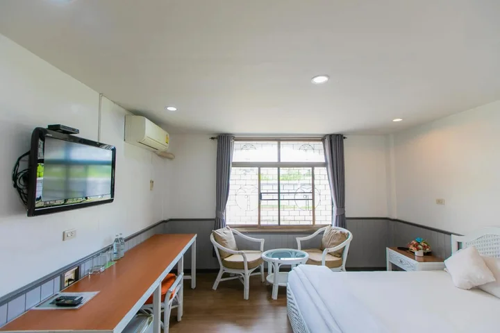 Чумпхон: The Mercy Hotel
