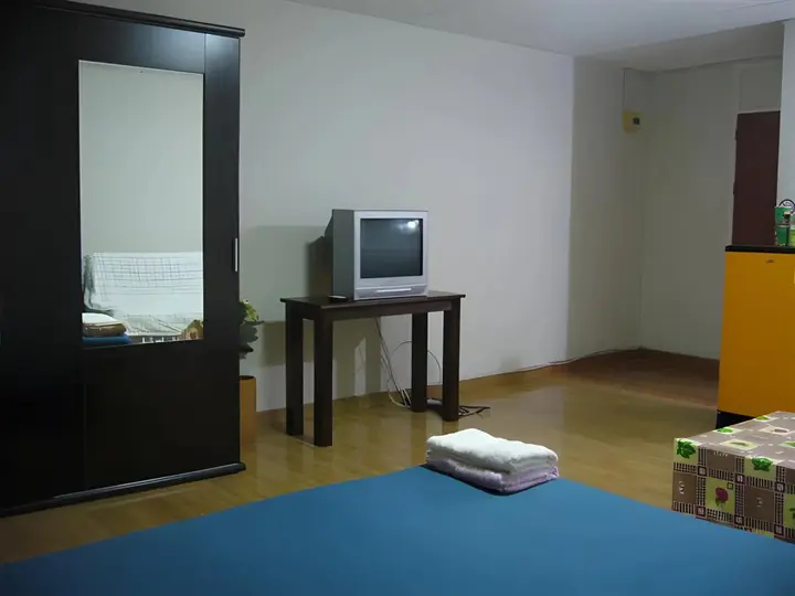 Паккрет: IMPACT Muang Thong Thani Service Condo