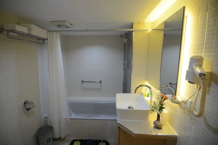 Удонтхани: Charoen Hotel