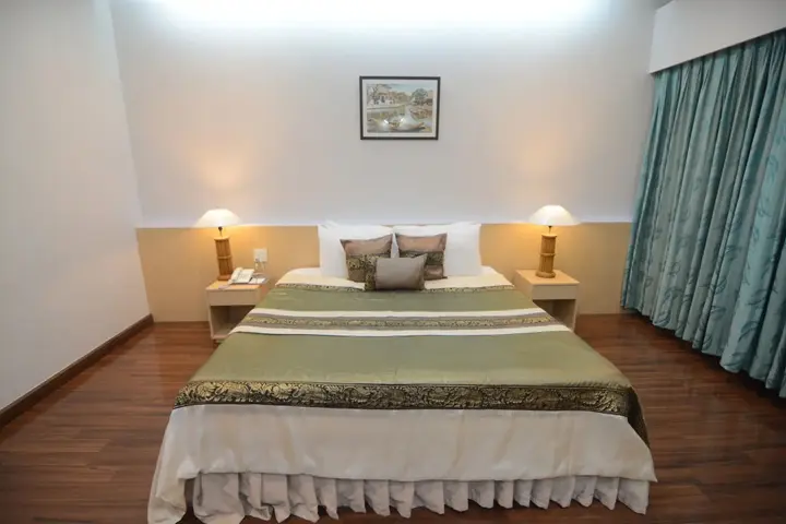Удонтхани: Charoen Hotel
