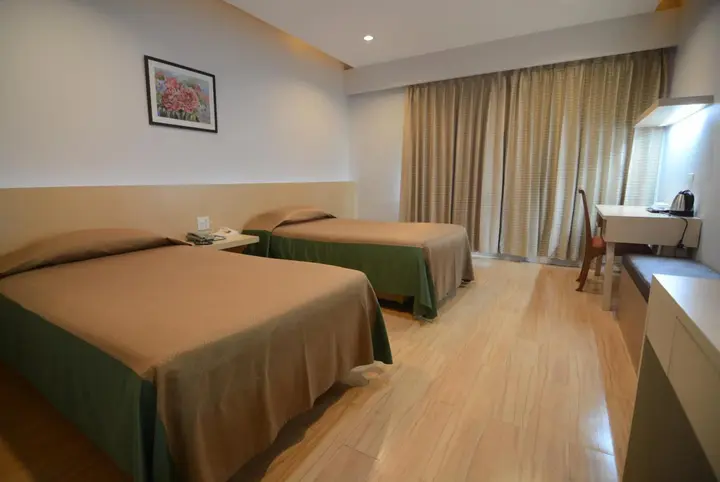 Удонтхани: Charoen Hotel