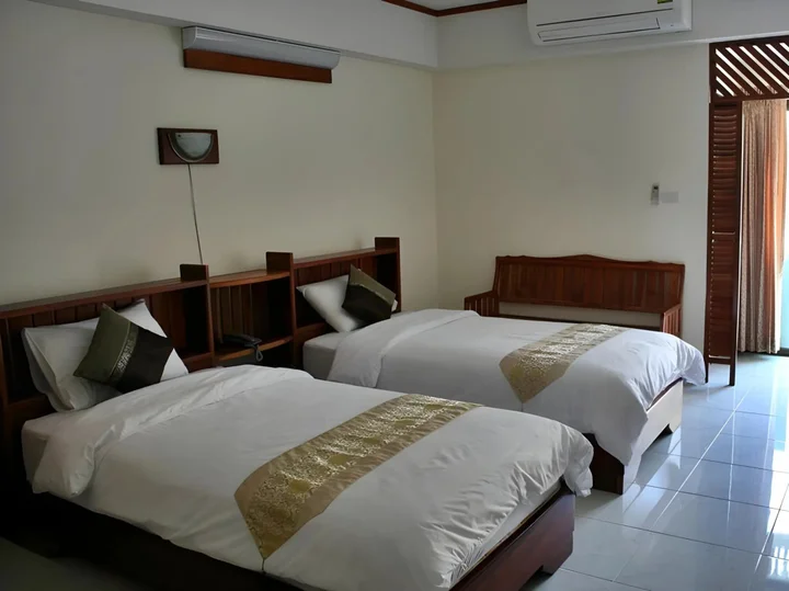 Мукдахан: Riverfront Hotel Mukdahan