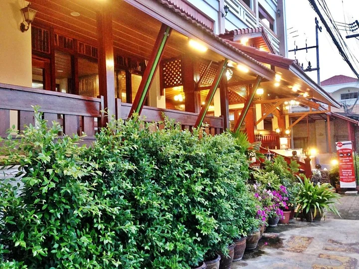 Мукдахан: Riverfront Hotel Mukdahan