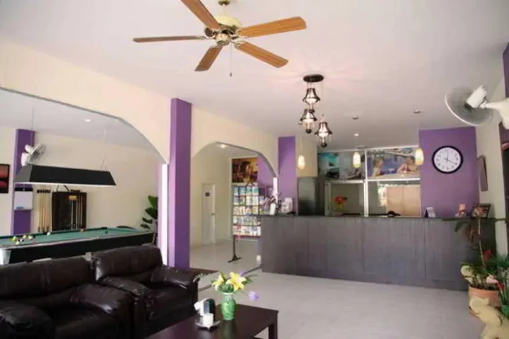 Муанг: Kata Beach Center Hotel