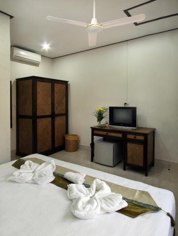 Karon Beach Pool Hotel — фото 5