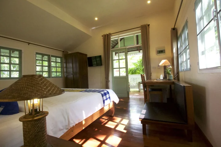 Маерим: Monoceros Resort
