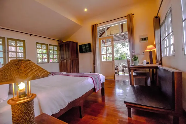 Маерим: Monoceros Resort