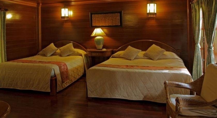 Naithon Beach Resort — фото 5