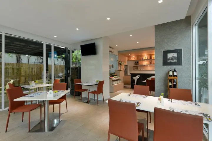 Бангкок: Hotel Amber Sukhumvit 85
