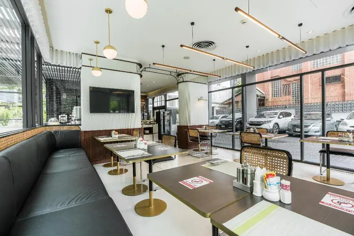 Бангкок: Hotel Amber Sukhumvit 85