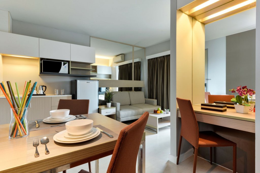 Бангкок: Hotel Amber Sukhumvit 85