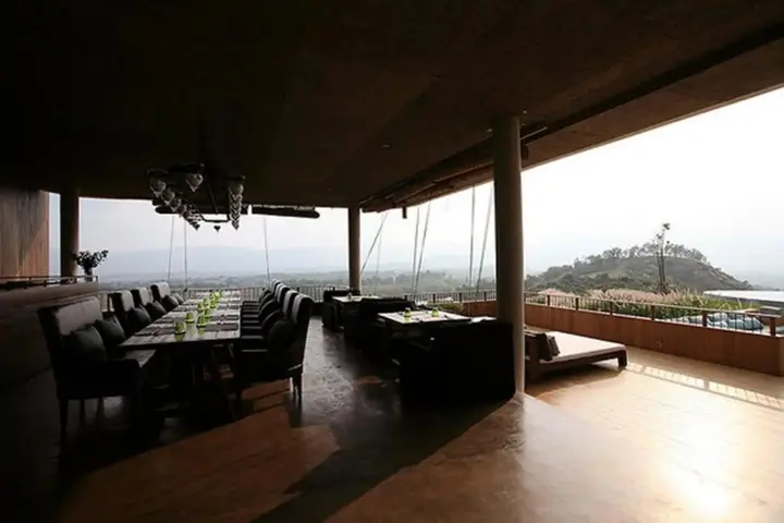Пак-Чонг: Sala Khaoyai