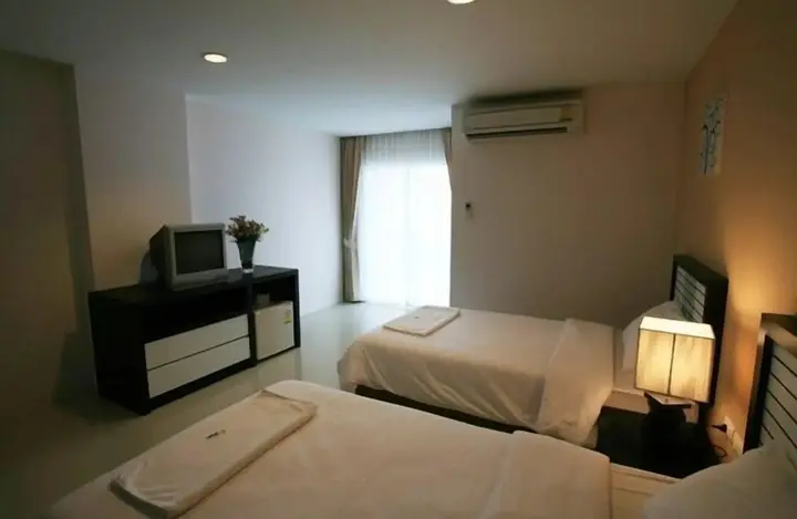 Чонбури: Similan Mansion