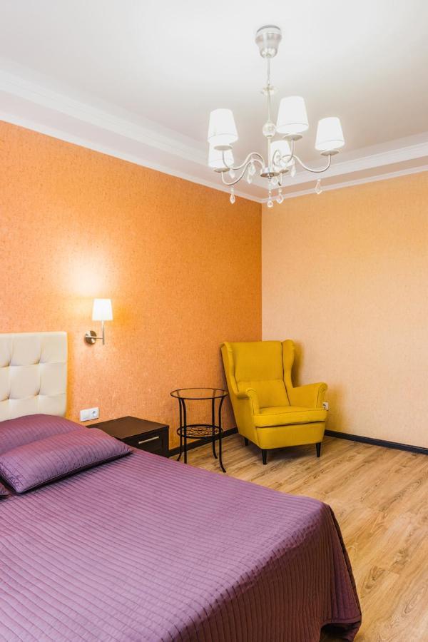Бузулук: Apartments on Moskovskaya 79
