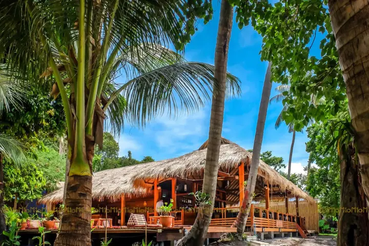 пляж Санрайз: Ten Moons Lipe Resort