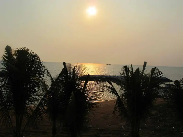На Чом Тхиан: Nantra Pattaya Baan Ampoe Beach