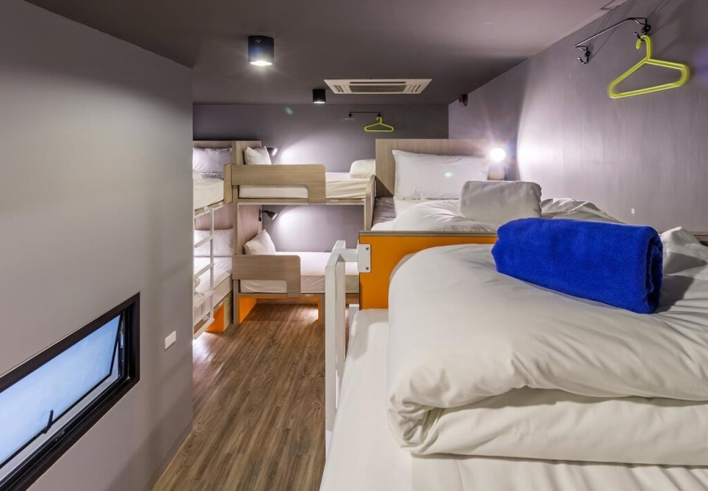 Бангкок: iSanook Hostel