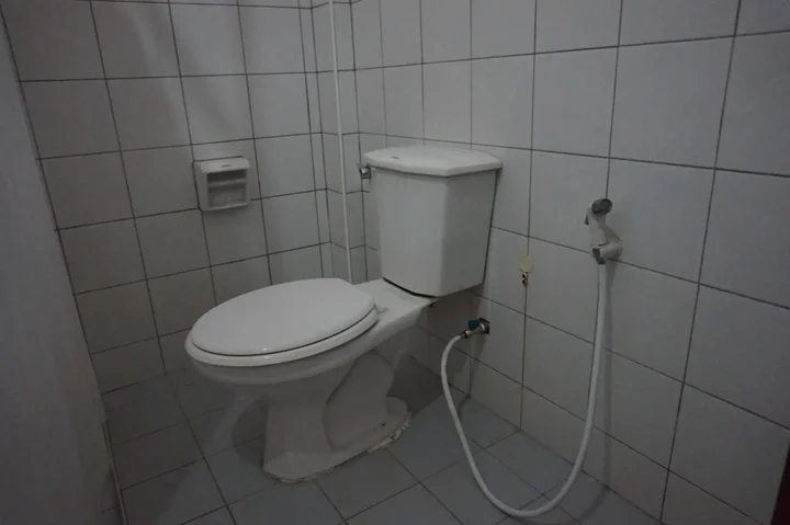 Удонтхани: Mono Place