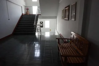 Удонтхани: Mono Place