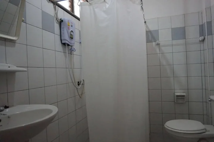 Удонтхани: Mono Place