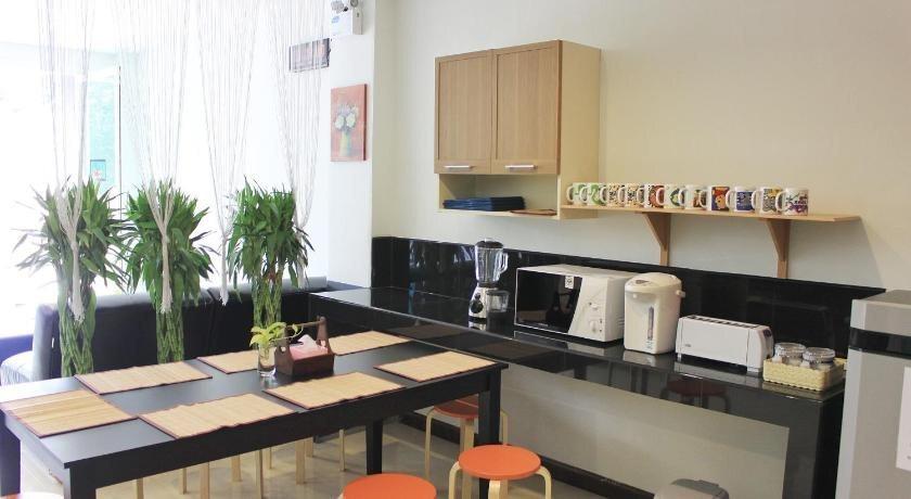 Муанг: Ananas Phuket Central Hostel